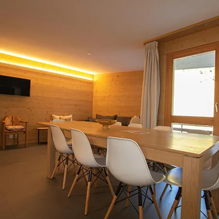 Residenz Montfort C3 Sivi150 In And Out Siviez