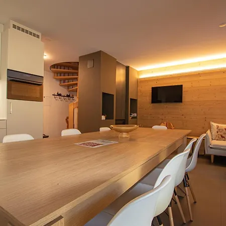 Residenz Montfort C3 Sivi150 In And Out